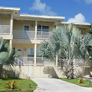 Villa Sapphire Garden, George Town