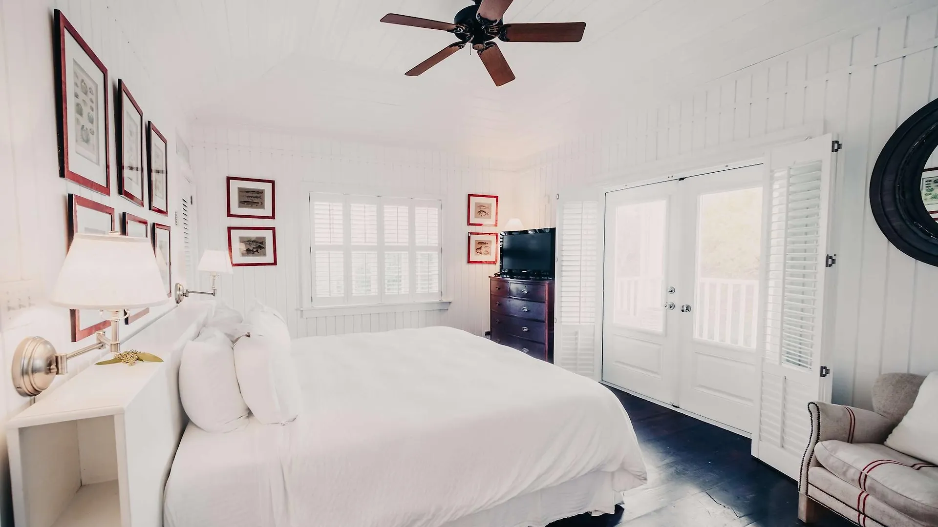 Pink Sands Resort Dunmore Town 4*,  Bahamas