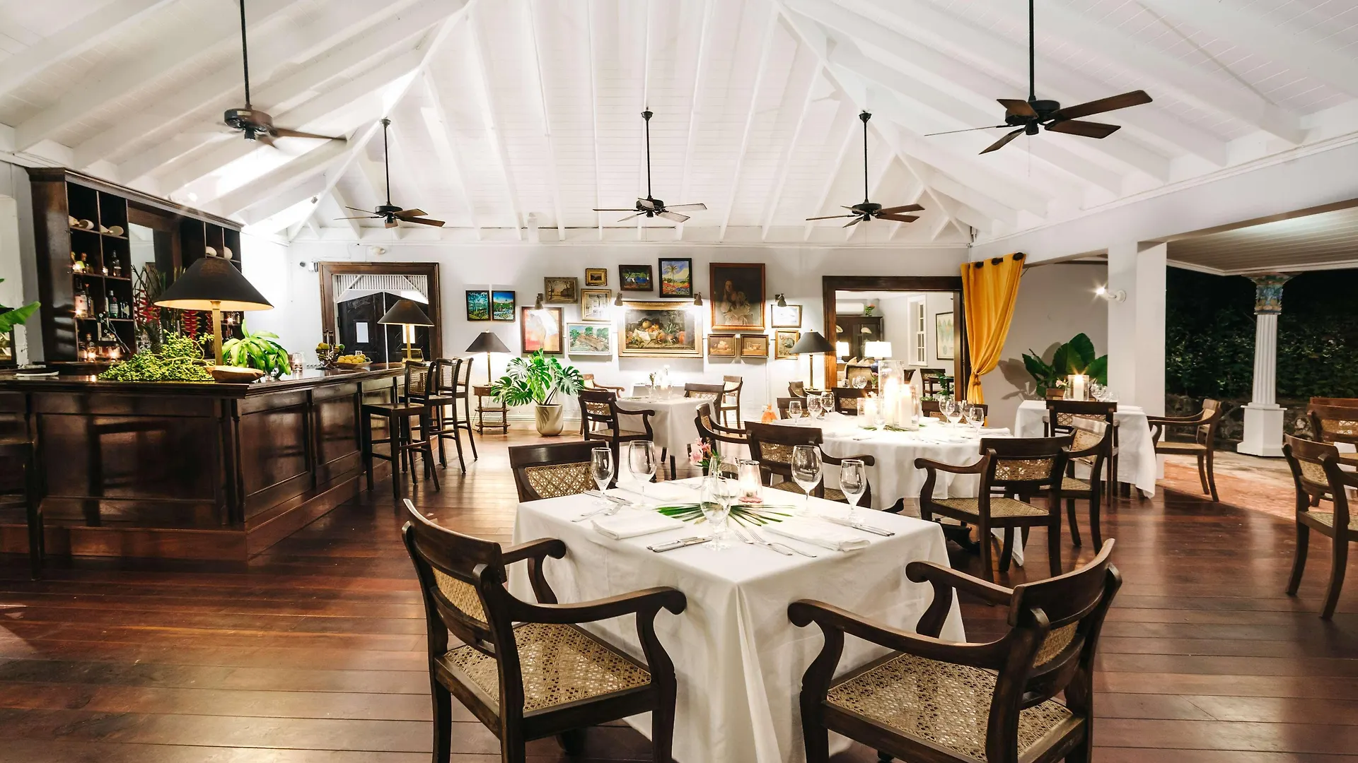 ****  Pink Sands Resort Dunmore Town Bahamas